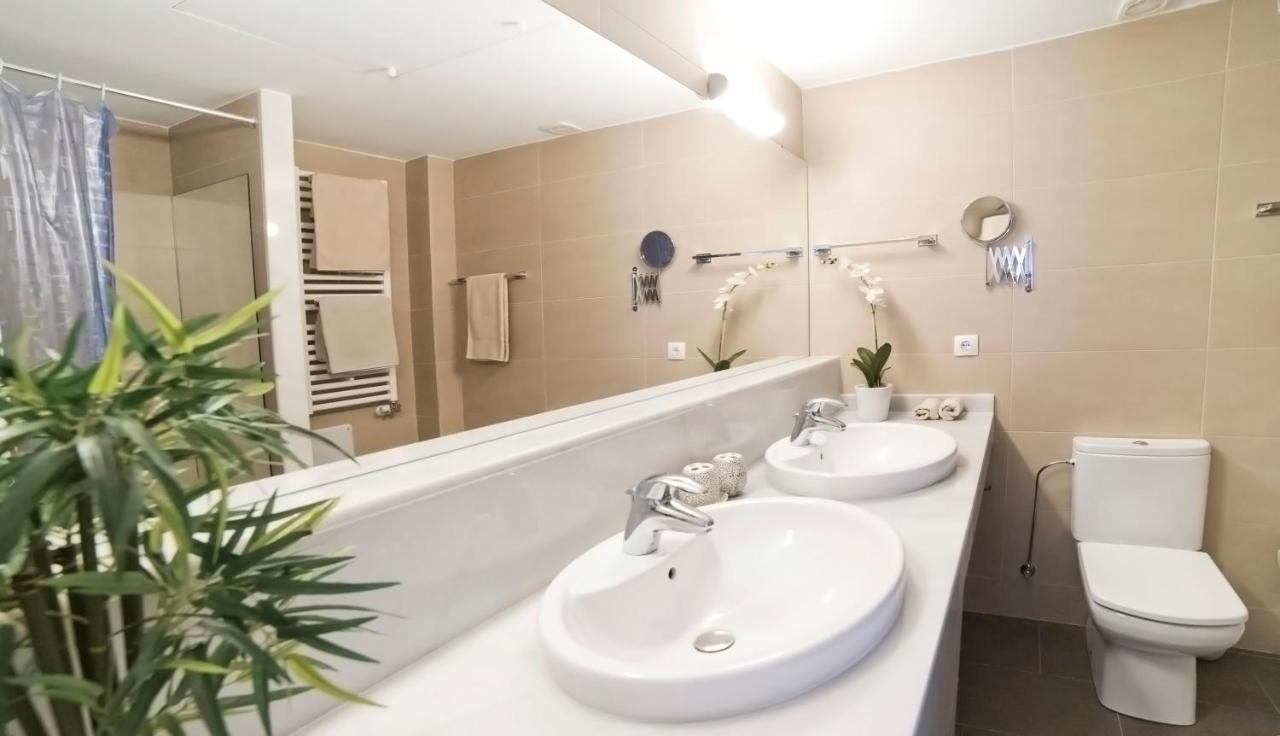 Apartamento Tranquil Duplex In Sitges, Barcelona,Sea Views, Parking, Terrace Exterior foto
